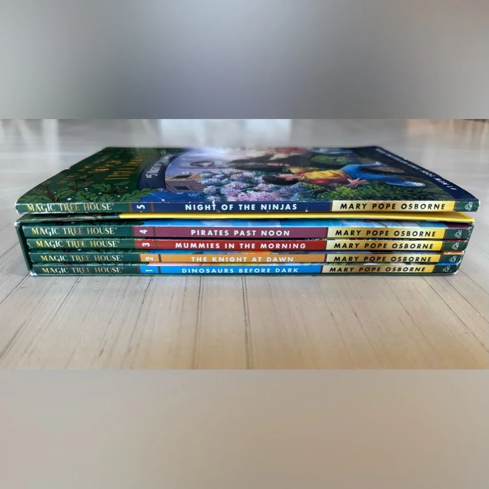 Magic Tree House Books 1-5 Boxed Set + Poster – Mary Pope Osborne